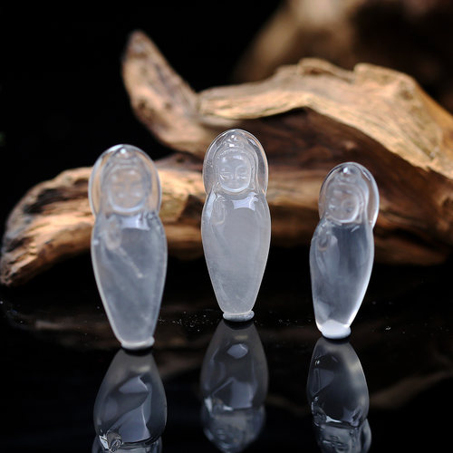 俄白高冰玻璃种宝宝观音吊坠