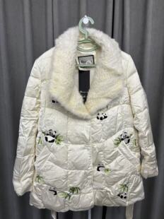 欧洲站2025冬季新款Dong.one设计感熊猫刺绣系带收腰中长款羽绒服