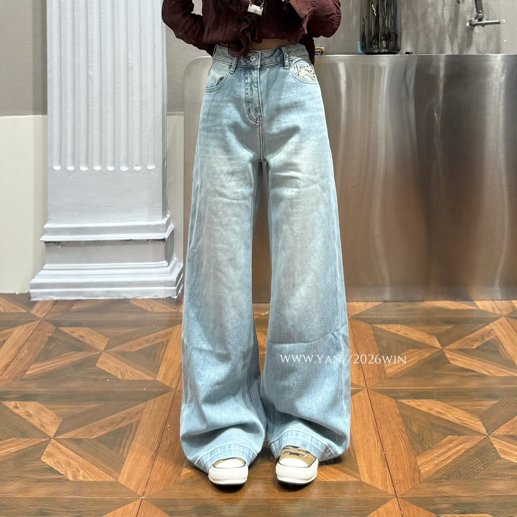 浅蓝色阔腿裤欧洲站2026春季新款Dong.one高腰烫钻刺绣直筒牛仔裤