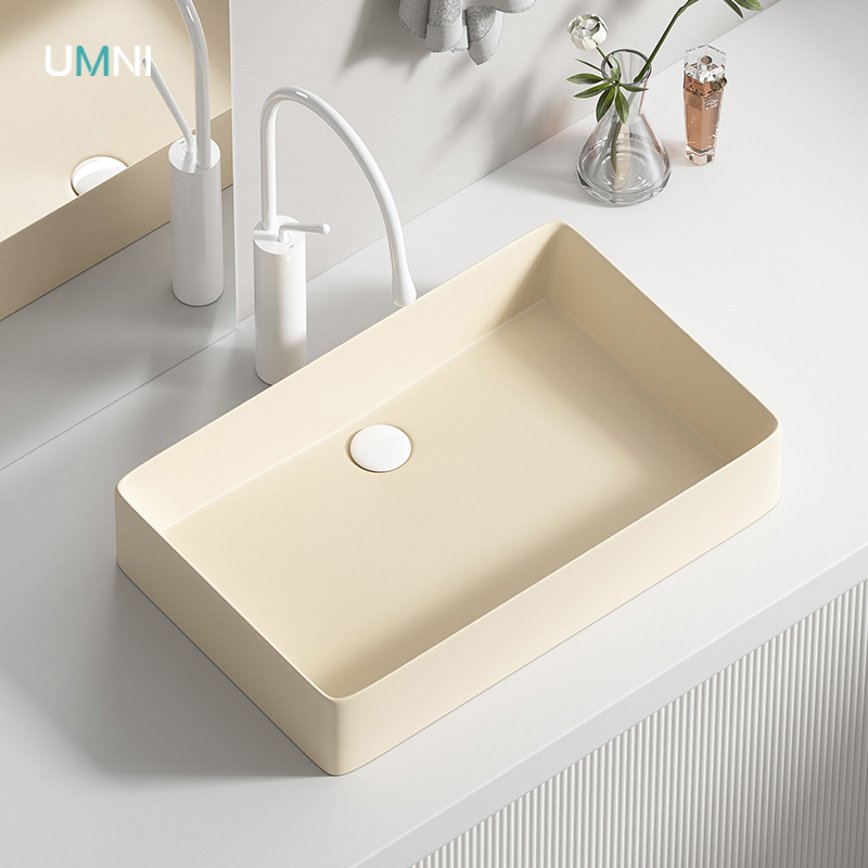 UMNI无孔陶瓷后排水台上洗手盆