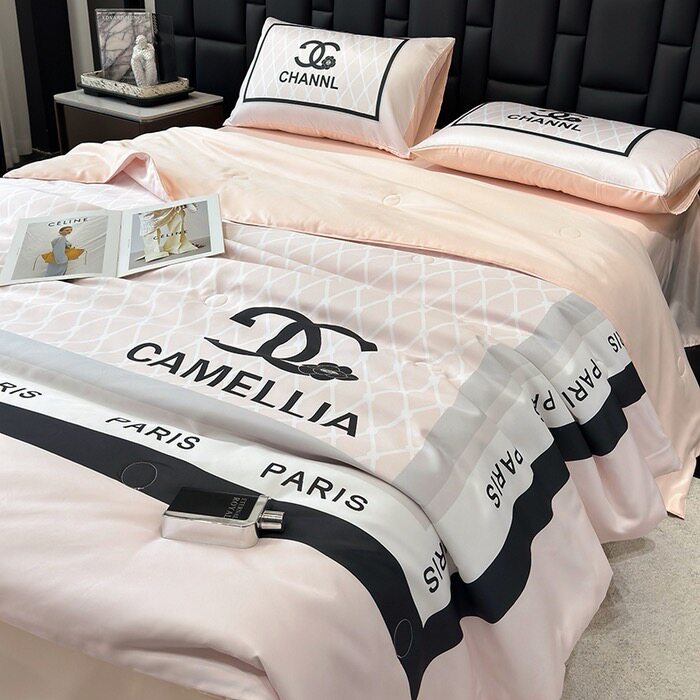 轻奢大版潮牌水洗冰丝夏被四件套夏季丝滑凉感空调被薄被子可机洗