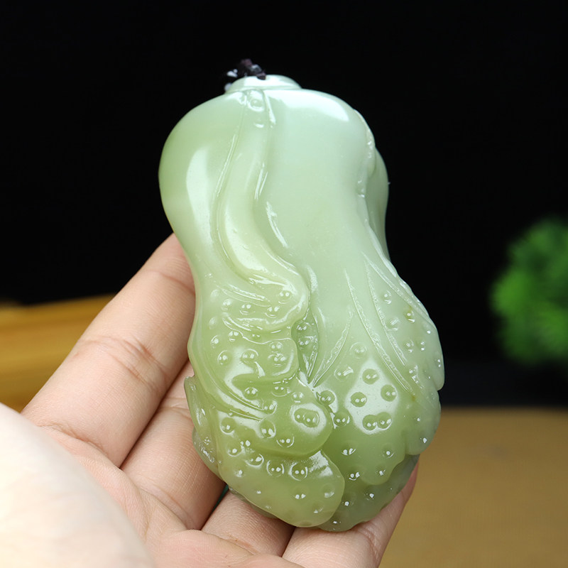 白菜挂件招财吊坠新疆和田玉
