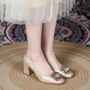 加宽女单鞋 喜婆婆婚宴鞋 粗跟大码 婚礼方头高跟鞋 春 子香槟色妈妈鞋