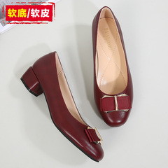 妈妈鞋皮鞋喜婆婆中年婚宴婚礼红色中跟单鞋女粗跟高跟鞋软底真皮