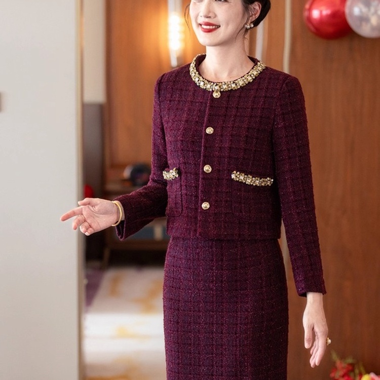 2025年秋冬时尚小香风套装女高级感减龄婆婆红色喜妈结妈婚宴礼服