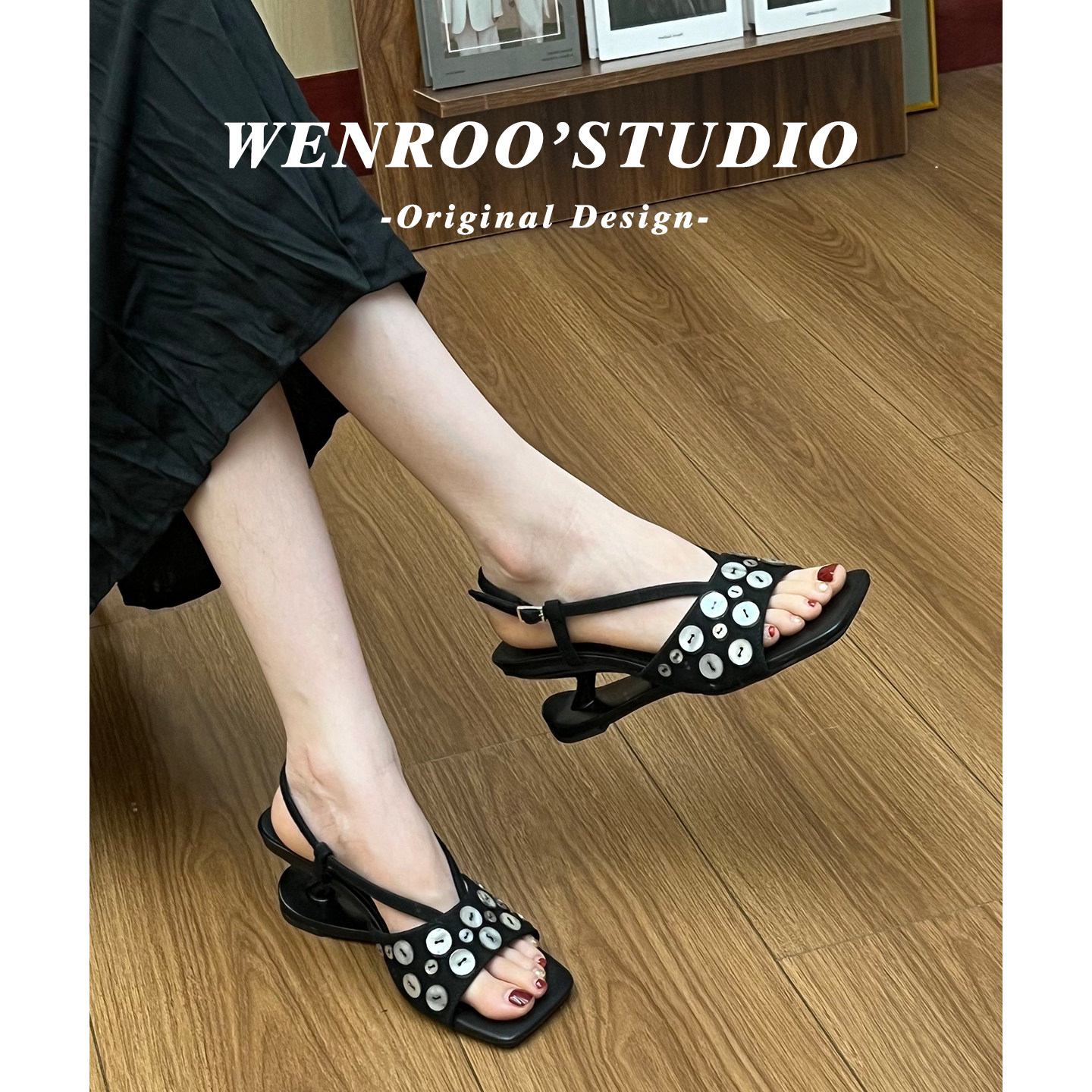小众设计贝壳扣黑色后绊带高跟凉鞋女夏季2026新款法式配裙子凉拖