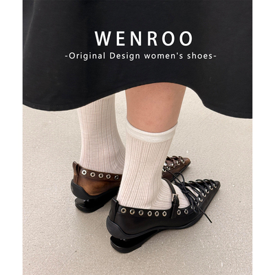 黑色复古一字带铆钉玛丽珍女鞋