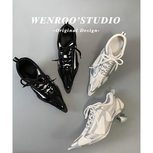 韩系设计感尖头系带高跟拳击鞋女2026新款银色小众运动风深口单鞋