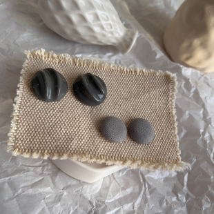 原创设计《五十度灰》ins灰色高级感多巴胺925纯银耳环几何树脂耳