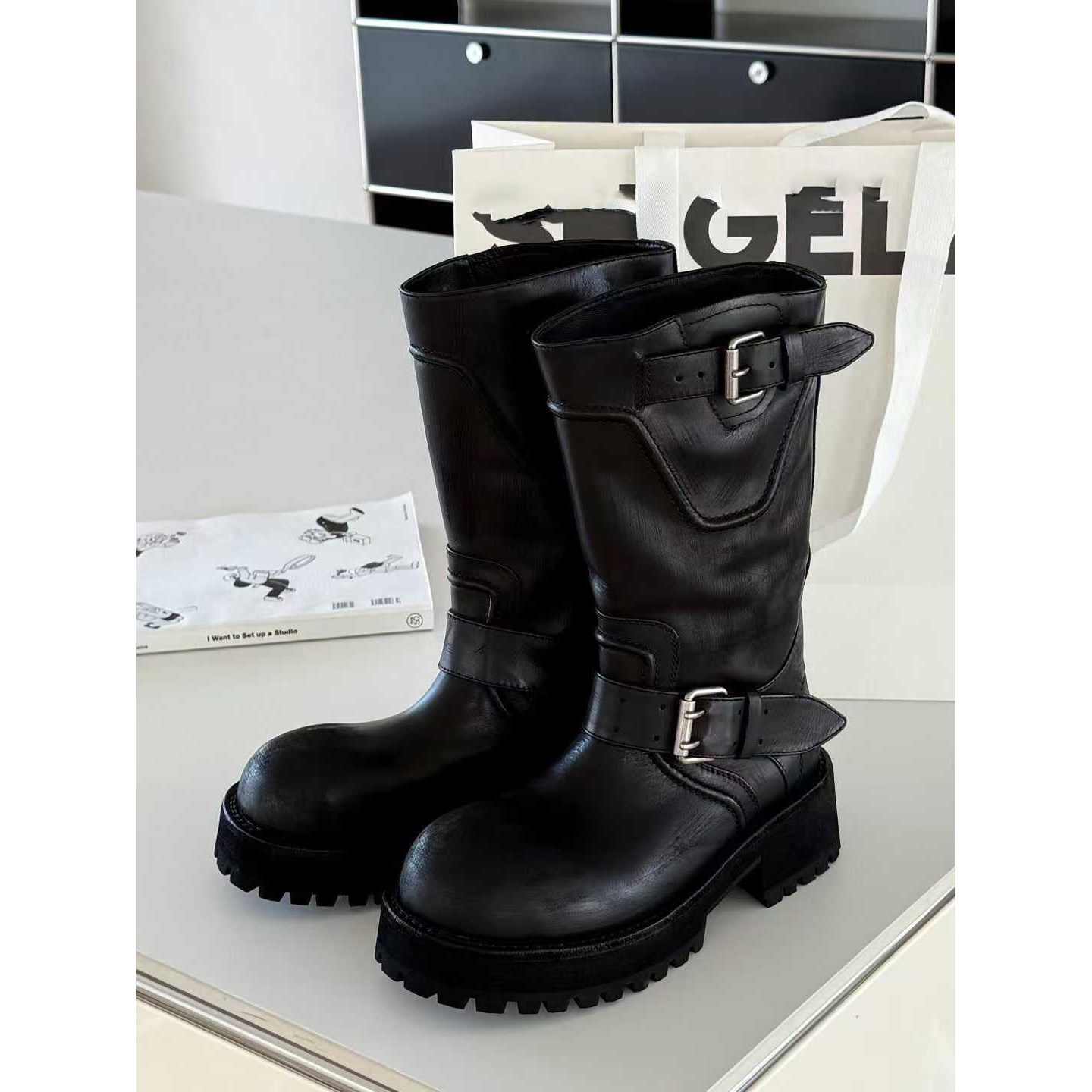 2025新款靴子女真皮复古