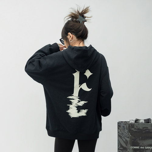 水中倒影字母连帽卫衣