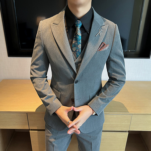 新款 高品质 枪驳领大码男装结婚套装套装三件套正品SJT2403-P210图片
