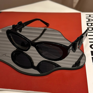 香新款影后辛芷蕾明星同款猫眼复古墨镜蝴蝶结可爱板材太阳眼镜