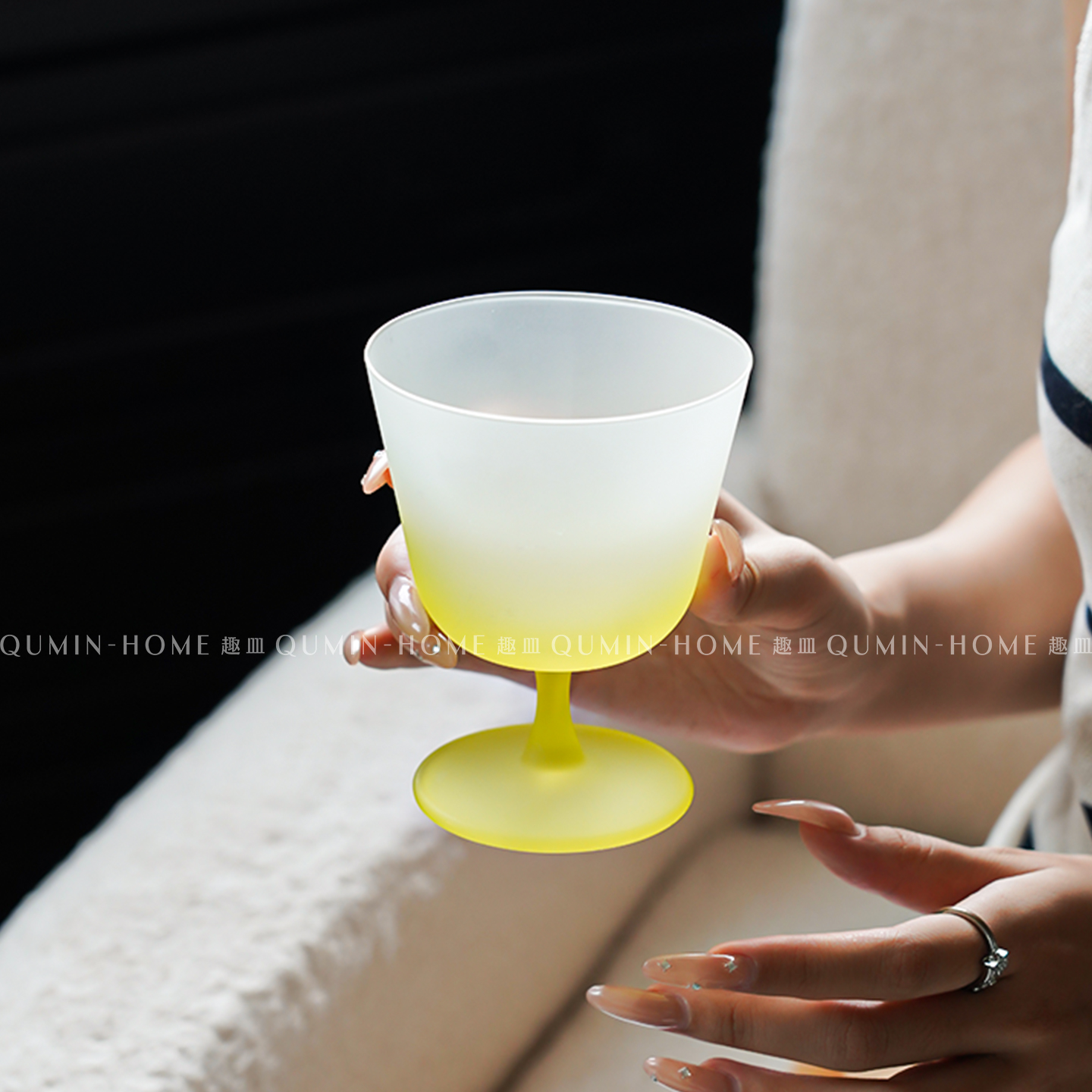 趣皿ins风阔口玻璃杯设计感小众饮品杯特调微醺鸡尾酒杯果汁杯子