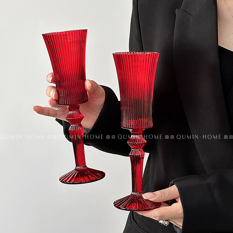 Qumin  一骑红尘妃子笑 家用高级甜酒高脚杯红色香槟杯氛围感