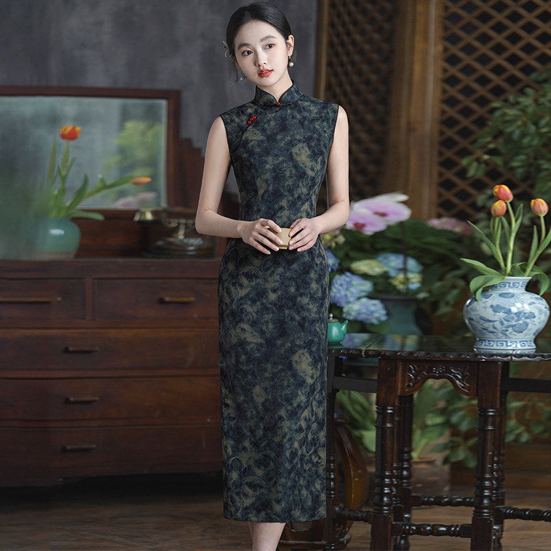 无袖旗袍夏季改良新中式2025新款年轻款少女复古中国风长款连衣裙