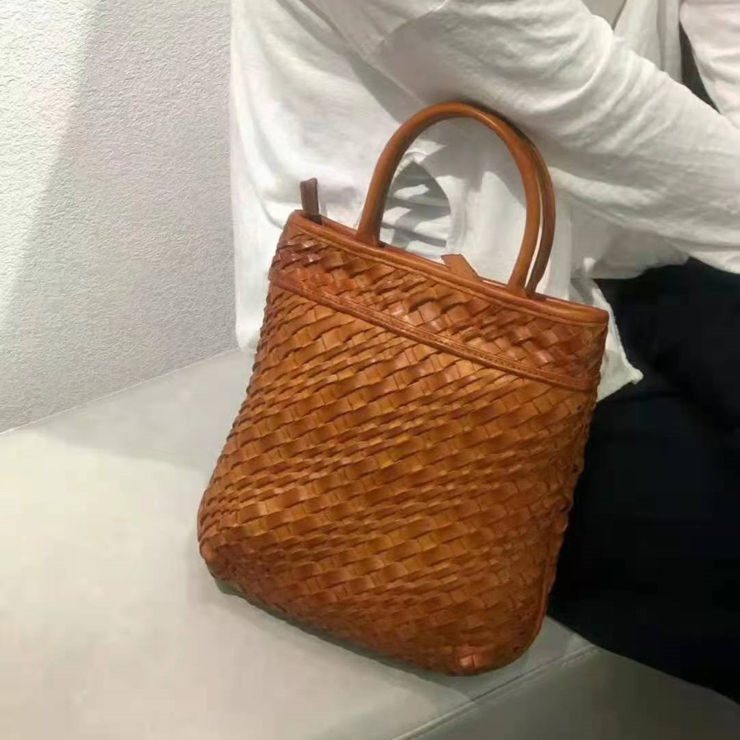 编织栗色真皮休闲百搭耐用手提包