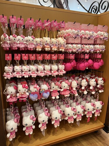 环球影城挂件kitty猫眼镜钥匙扣