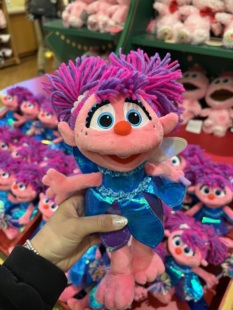 现货日本本土USJ环球影城限定芝麻街仙女魔法棒Abby艾比公仔