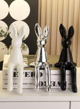 悬浮电视墙摆件坐姿轻奢高档软装高级感家居客厅电视柜酒柜装饰品