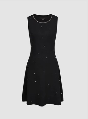 2025秋季新款女魅力气质钉钻装饰无袖针织连衣裙UWG950203