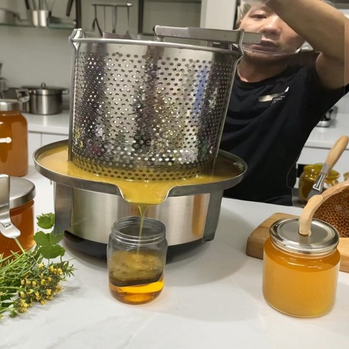 江西武功山深山土蜂蜜老桶蜂蜜