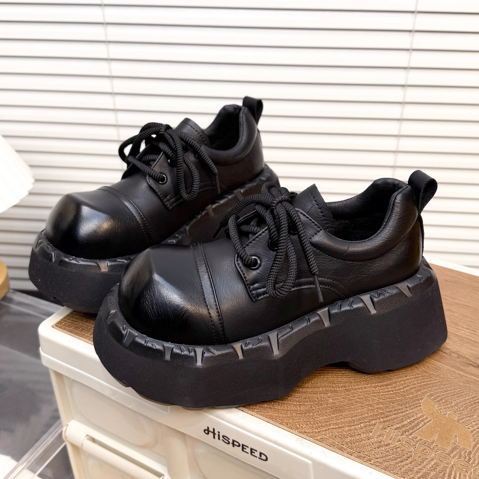 日本OFFCAT真皮厚底英伦风大头德比小皮鞋女系带增高冬加绒乐福鞋