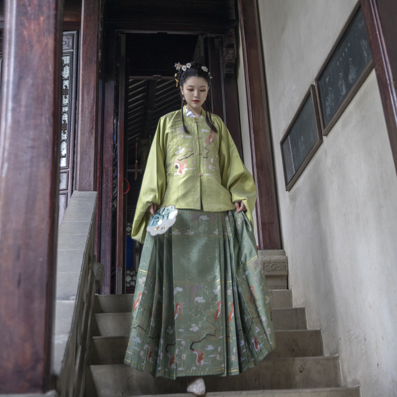 BAHUANG 원래 HANFU 명나라가 만든 스퀘어 칼라 수선 의류 메이크업 꽃 작은 코트 다람쥐 정장 가을 겨울 다목적 외국 할인 4월 같은 스타일