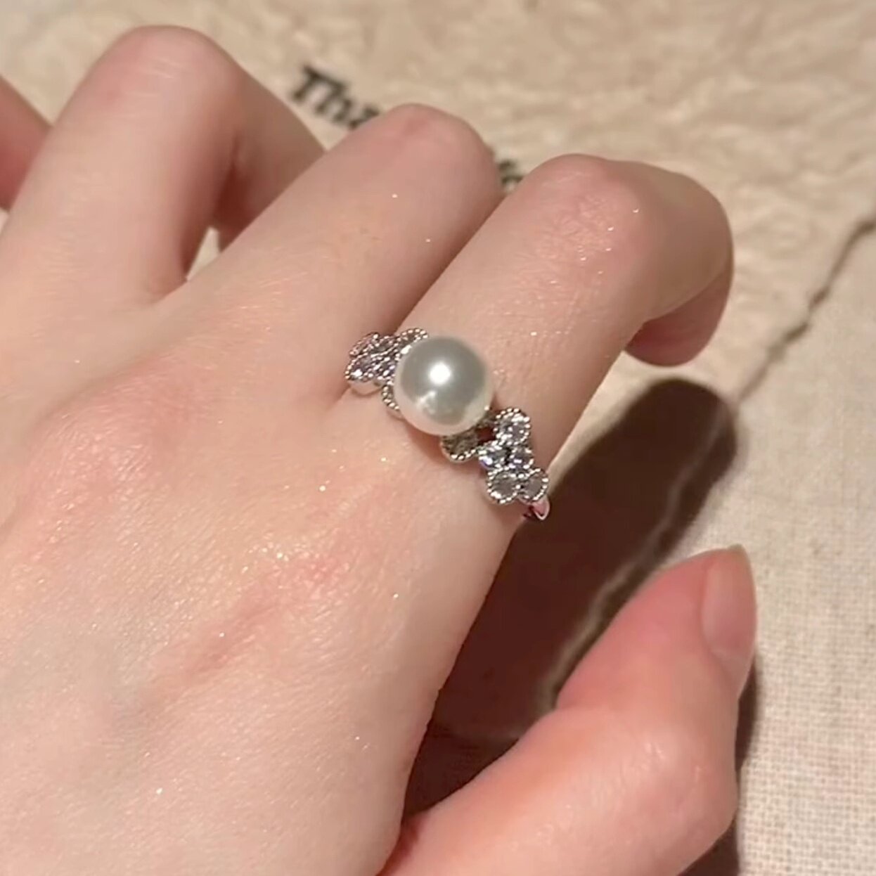 轻奢锆石珍珠戒指女开口可调节高级感气质指环2025新款小众食指戒