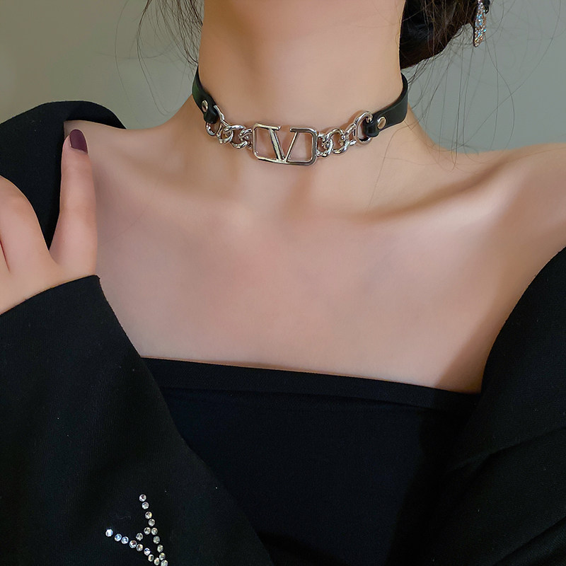 2023年新款欧美高级感项链女ins脖颈链轻奢小众设计感choker项圈