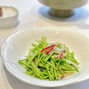 农家乐土菜馆时蔬小炒盘浅盘不规则中式热菜特色纯白陶瓷饭店餐具