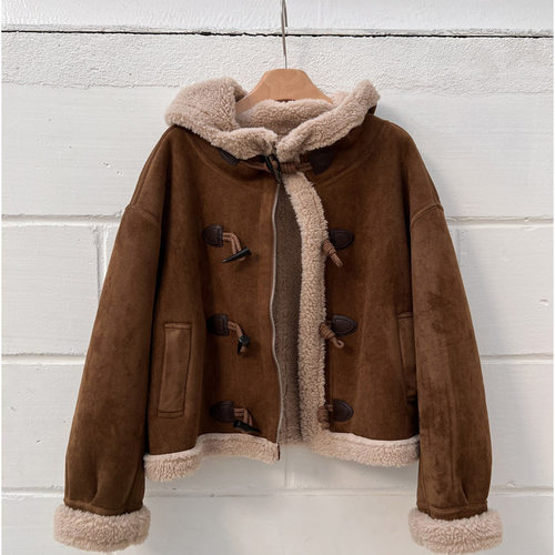 学院风复古牛角扣麂皮绒外套女