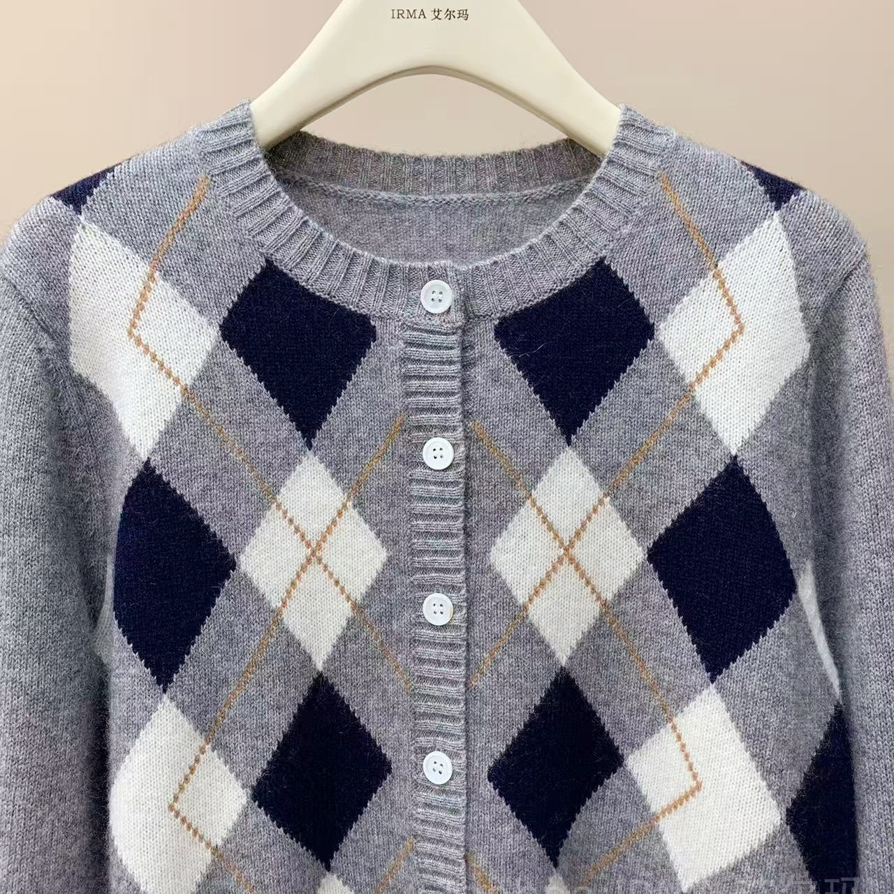 学院风菱格撞色羊绒针织开衫女