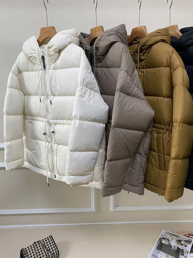 90%白鹅绒休闲收腰鹅绒服羽绒服