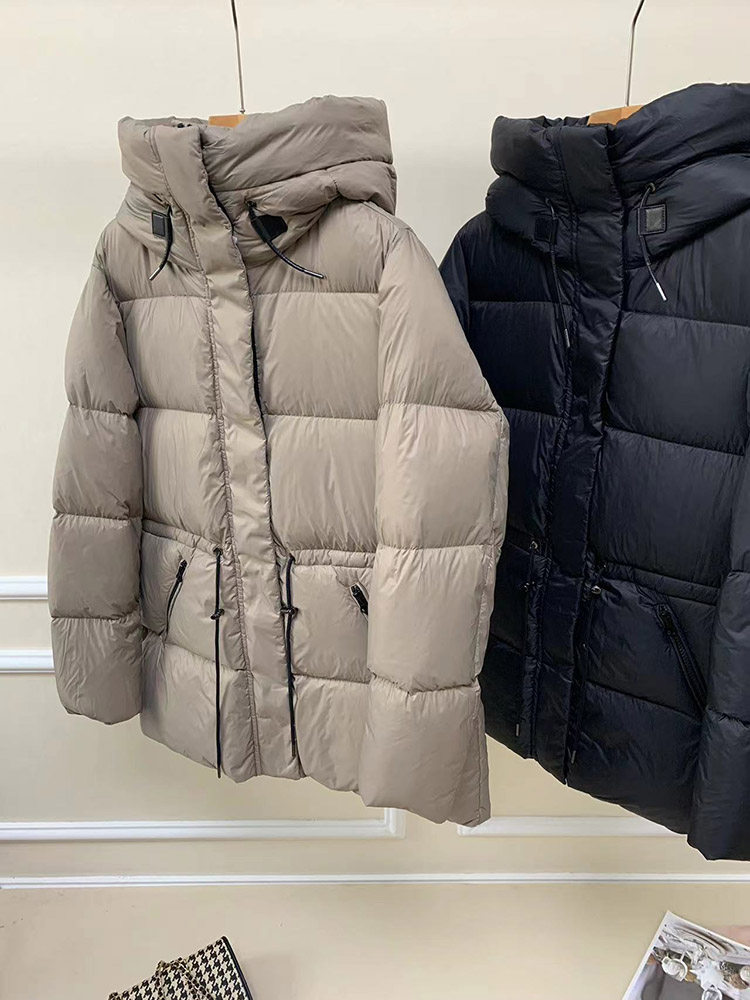 90%白鹅绒休闲收腰鹅绒服羽绒服