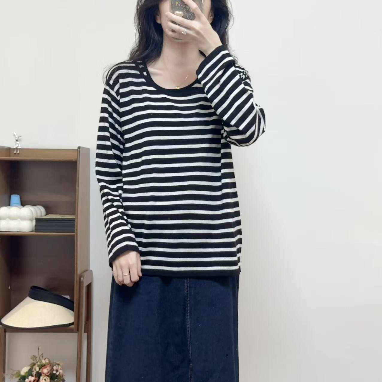 羊毛经典条纹圆领两件套毛针织衫