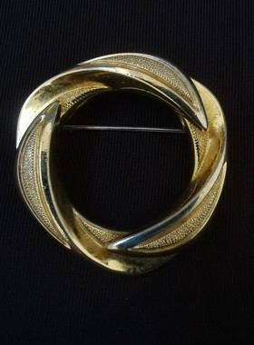 Vintage Grosse 年份标金色绳圈胸针