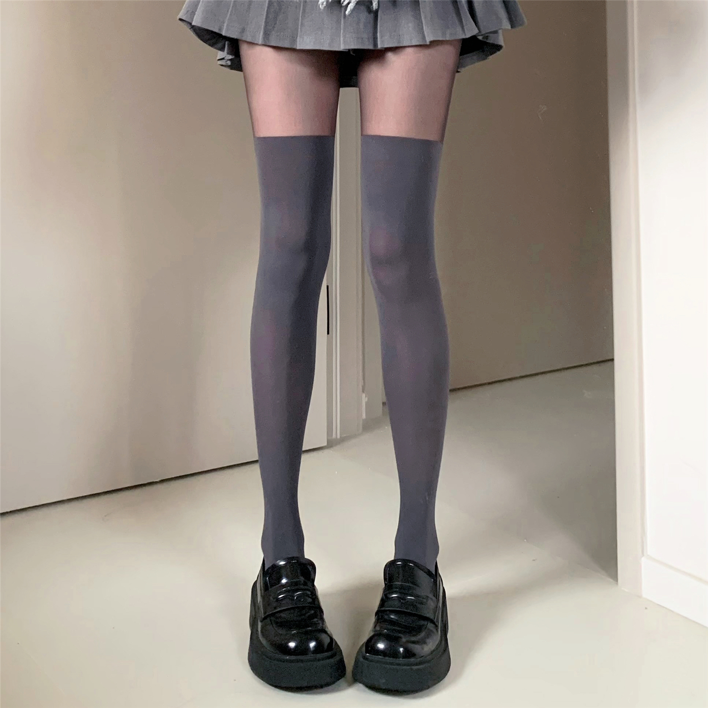 AYTofilms拼接假高筒天鹅绒丝袜