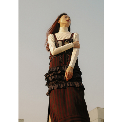 高品质条纹不规则羊毛真丝连衣裙