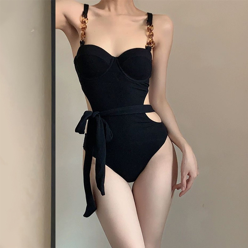 2025新款泳衣女款性感比基尼小胸聚拢超仙度假泡温泉镂空露背