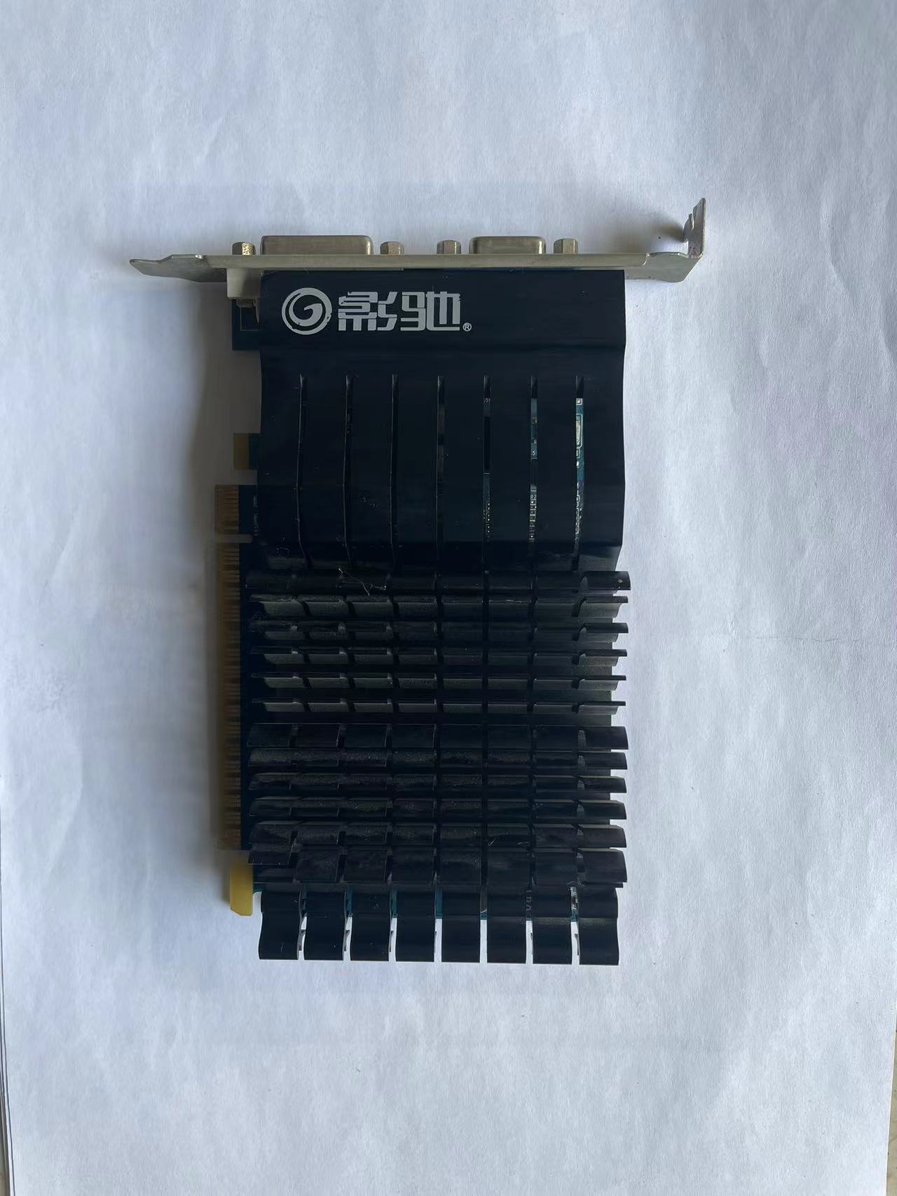 카드 GT 610 630 710 730 GTX650 750 1G2G 데스크탑 컴퓨터 게임 그래픽 카드를 분해하고 켜십시오