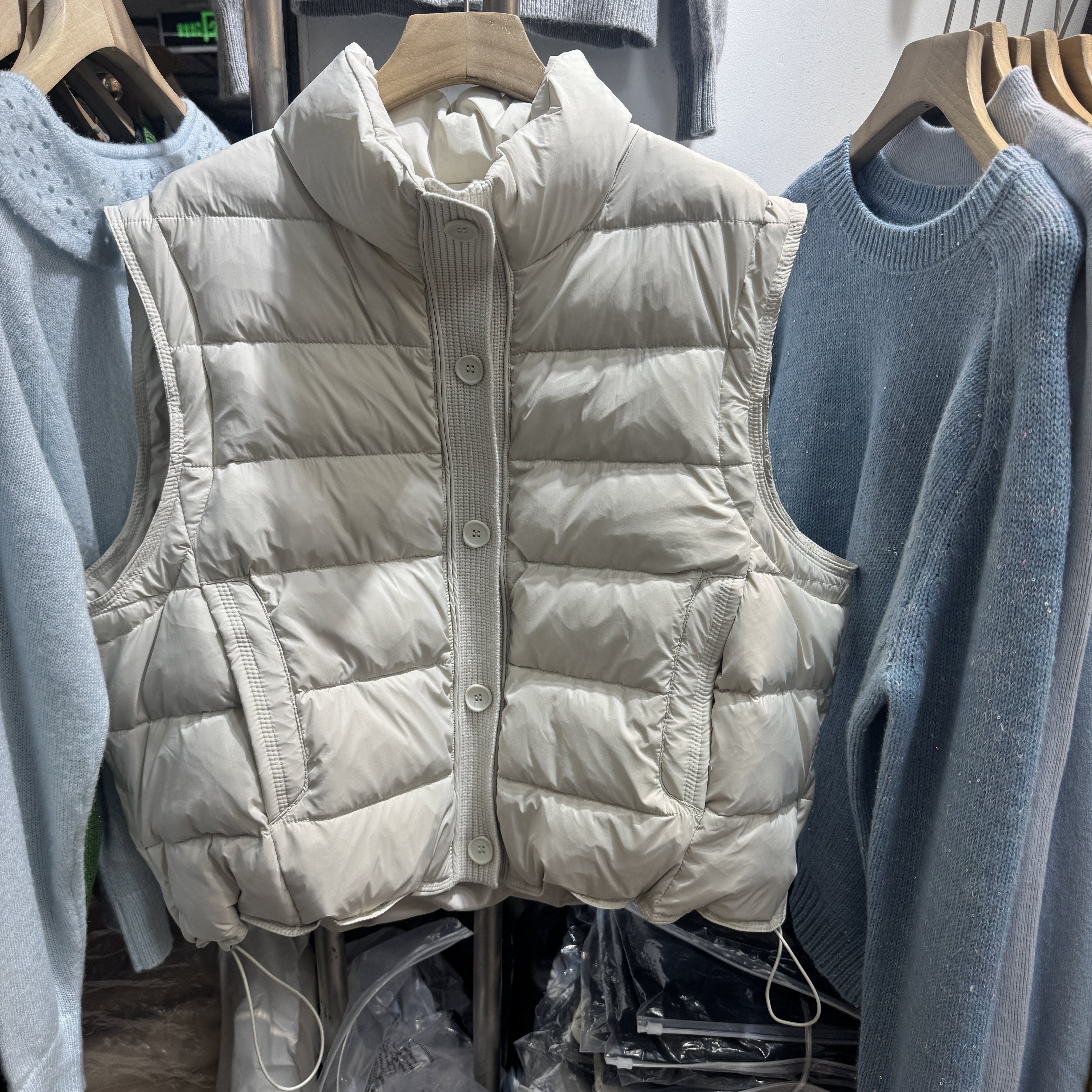 2025秋冬新款女装百搭外穿立领无袖羽绒服马甲宽松无袖上衣小女人