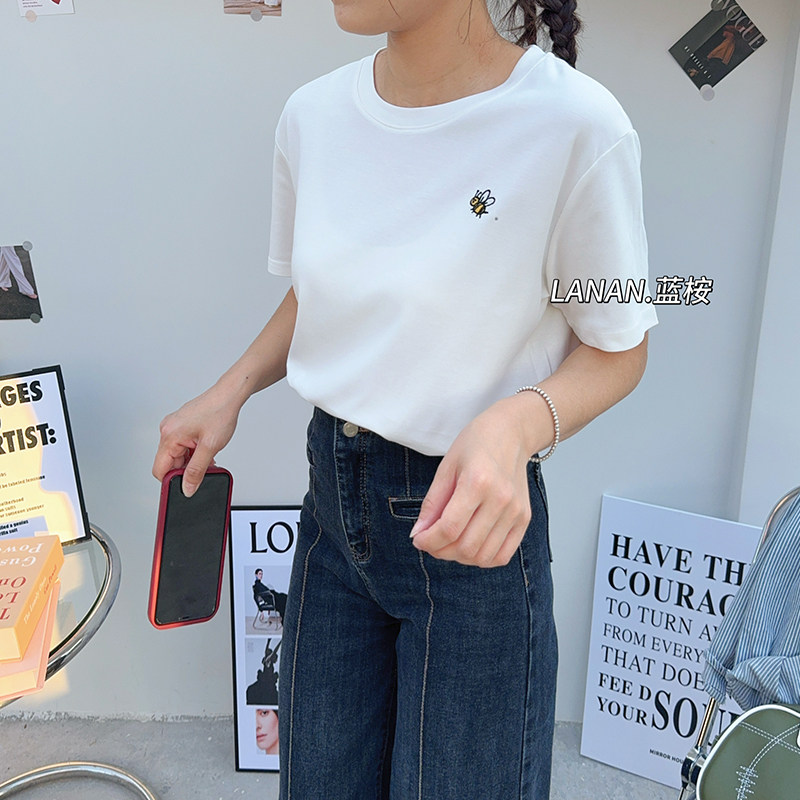 夏季新款水柔双面棉小刺绣蜜蜂设计显瘦圆领短袖T恤女宽松正肩