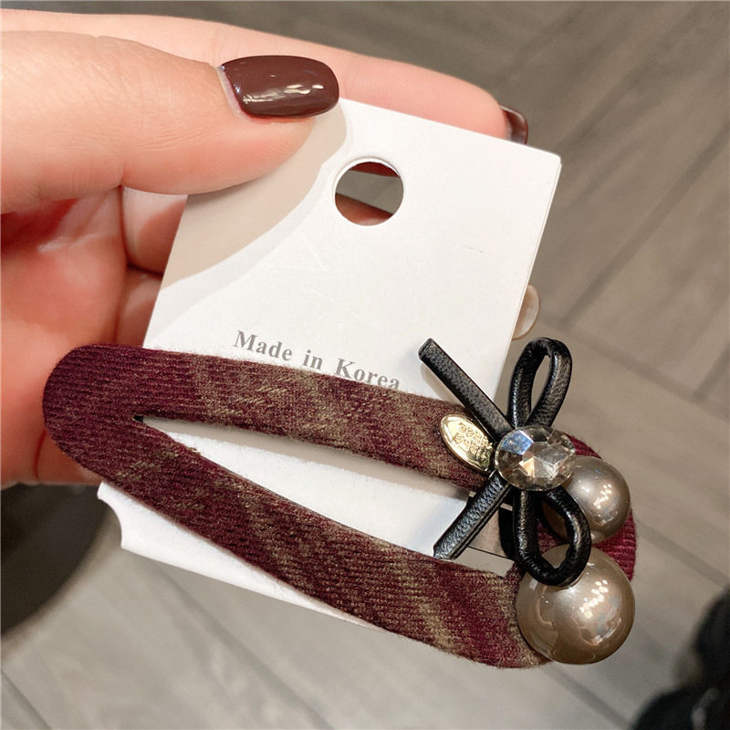 气质格纹皮革蝴蝶结bb夹新款高级感珍珠侧边夹水钻刘海夹发卡头饰