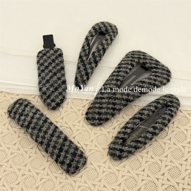 黑灰复古格纹三角发夹韩系新款甜美bb夹高级感刘海夹百搭侧边夹