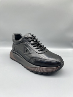 狼耳新款高品质胎牛皮休闲运动男鞋百搭舒适防滑低调奢华有内涵