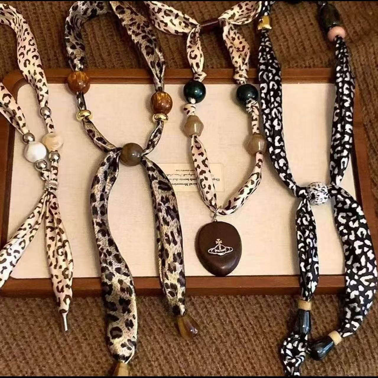 美拉德色系~复古豹纹丝巾项链女小众设计感毛衣链挂脖丝巾配饰,饰品/流行首饰/时尚饰品新,项链,淘宝优惠券,粉丝福利购,淘宝优惠卷