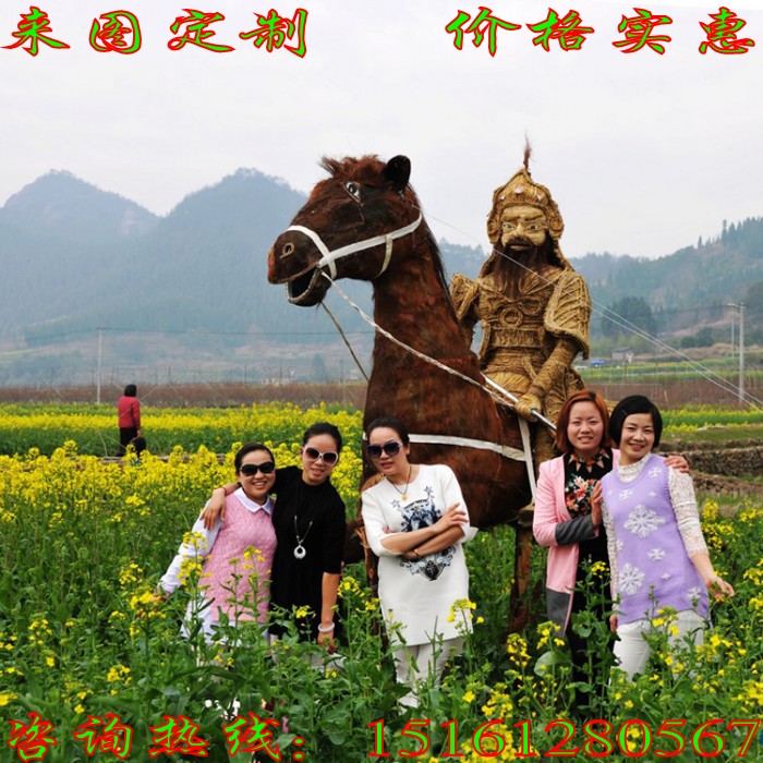景区稻草人工艺品制作定制卡通人物农家手工编织稻草工艺造型雕塑