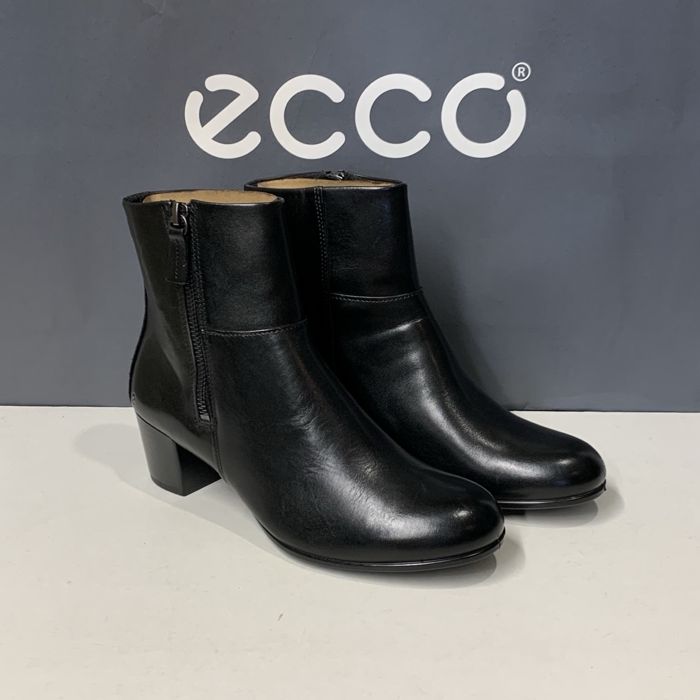 ECCO爱步女鞋秋冬高跟短靴切尔西靴真皮烟筒靴273193雕塑奢华