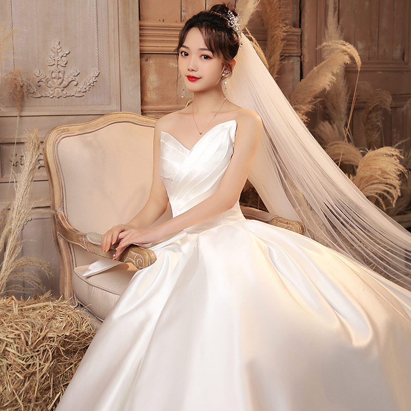 水晶之恋韩版缎面V领婚纱礼服图片